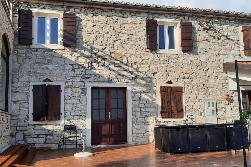 Holiday Home For 8 People, Pool + Sea View Vilanija Exteriér fotografie